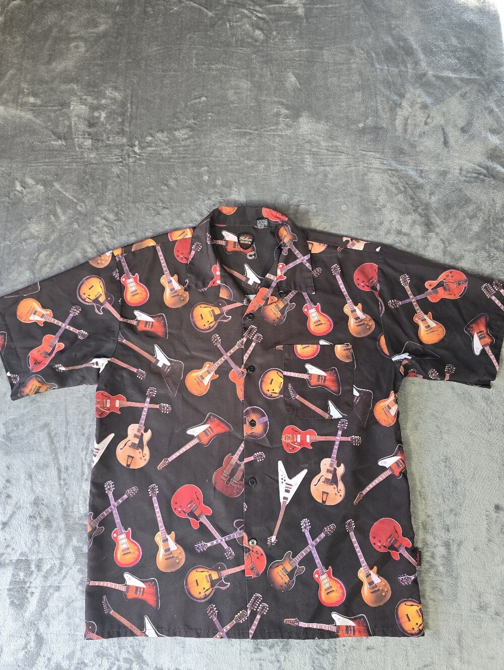 Gibson Tour Wear Guitar AOP Button Up Shirt Size XL All Over Print Dragonfly